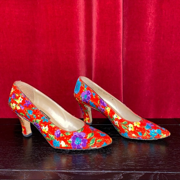 Vintage 80’s Floral Brocade Nina Heels - Picture 5 of 9